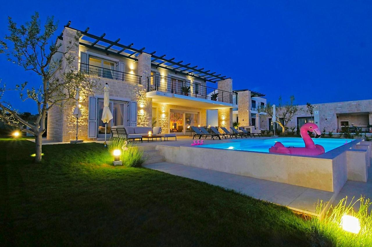 Villa Flamingo Kaštelir Екстериор снимка
