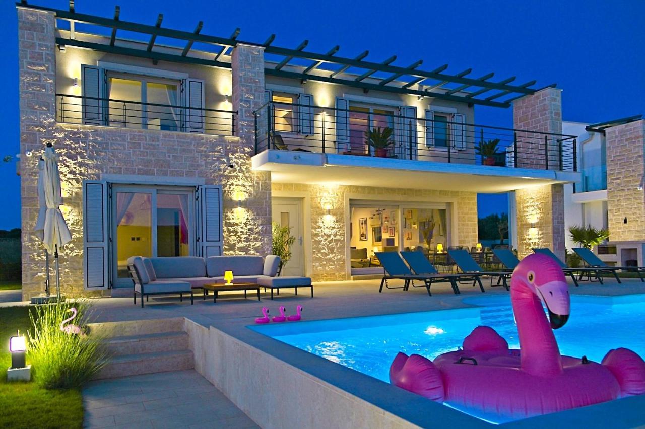 Villa Flamingo Kaštelir Екстериор снимка