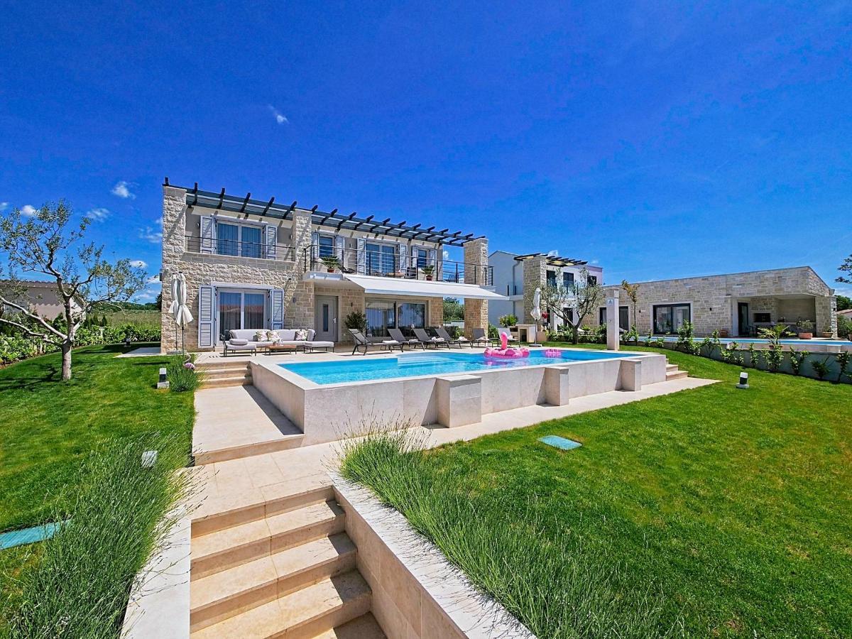 Villa Flamingo Kaštelir Екстериор снимка