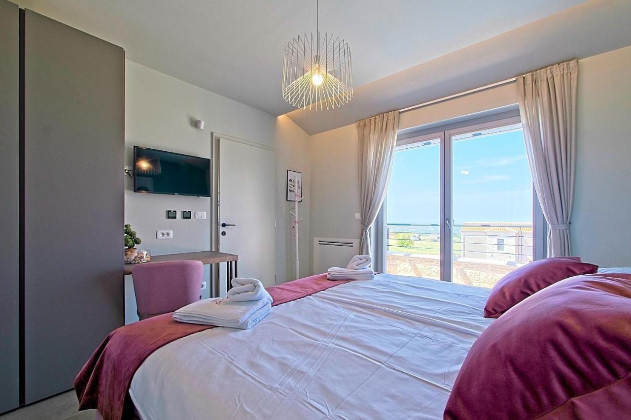 Villa Flamingo Kaštelir Екстериор снимка
