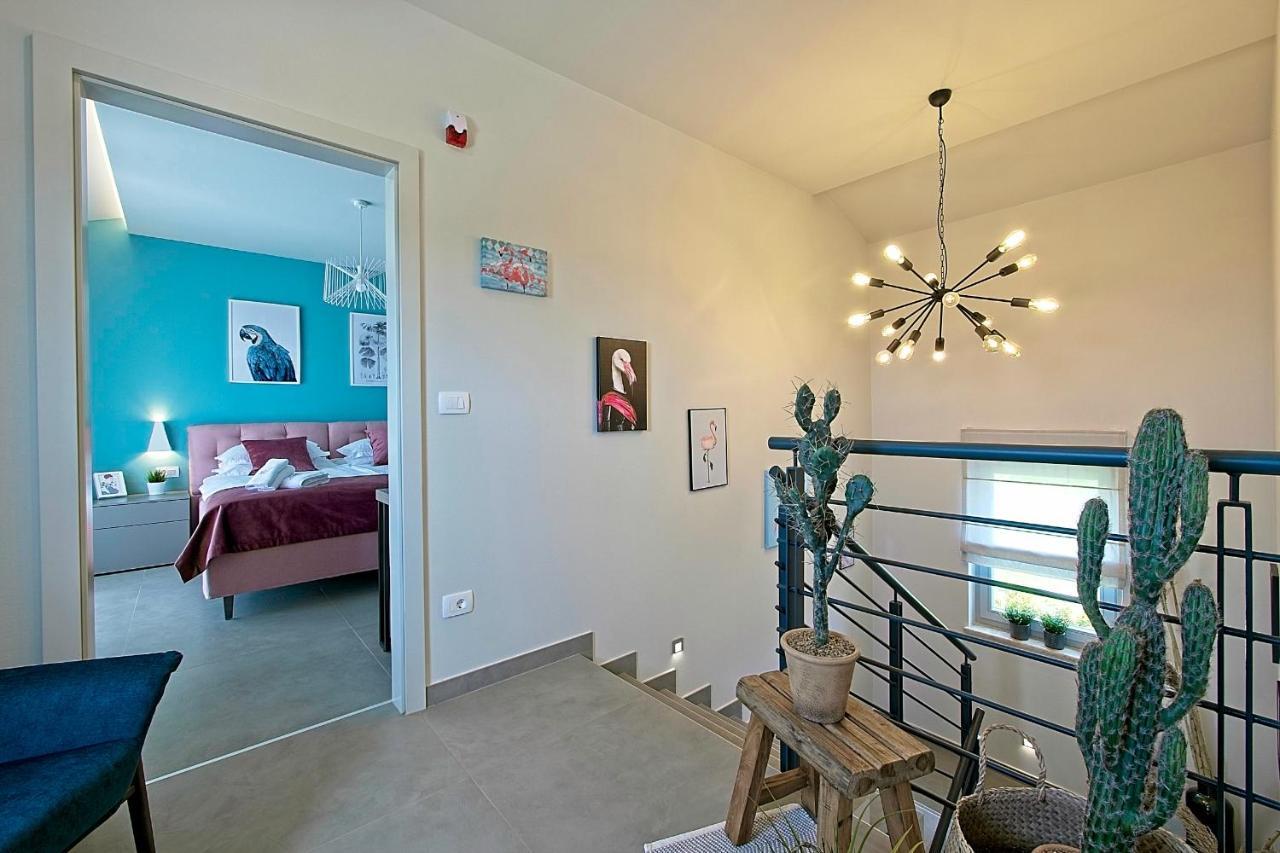Villa Flamingo Kaštelir Екстериор снимка