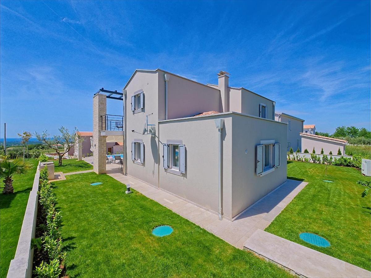 Villa Flamingo Kaštelir Екстериор снимка